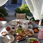 Alacati Sunset Butik * Чешме