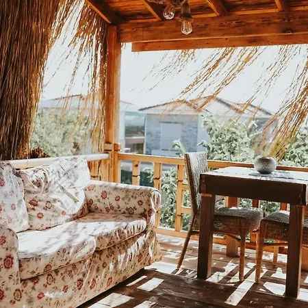 Alacati Sunset Butik * Чешме