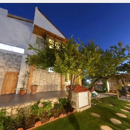 Alacati Sunset Butik * Чешме