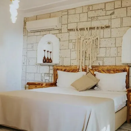 Alaçatı Sunset Butik *