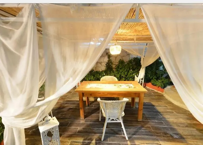 Alacati Sunset Butik 酒店